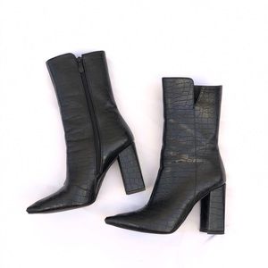 (SOLD) FASHION NOVA CROC ANKLE POINTY BOOTIES